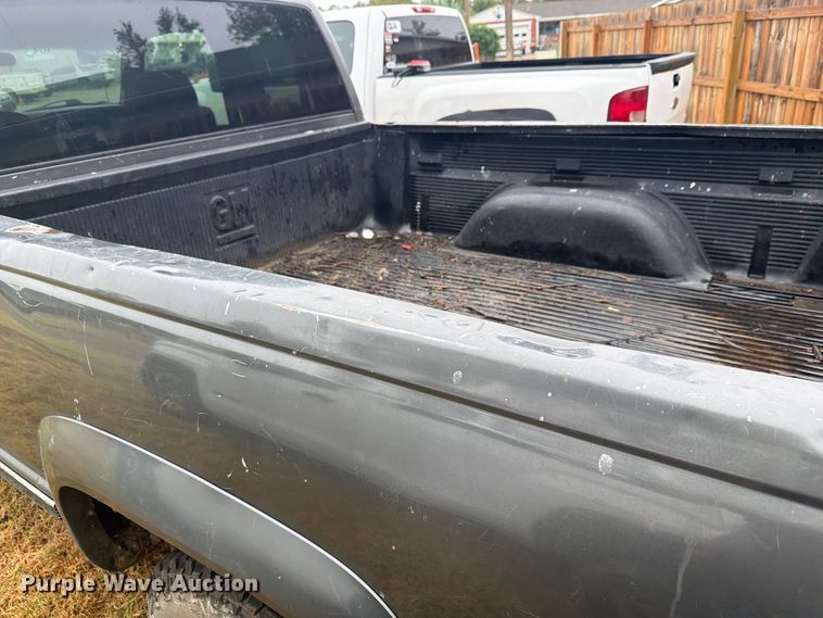 image for item DY3445 1999 Chevrolet K2500 Ext. Cab pickup truck