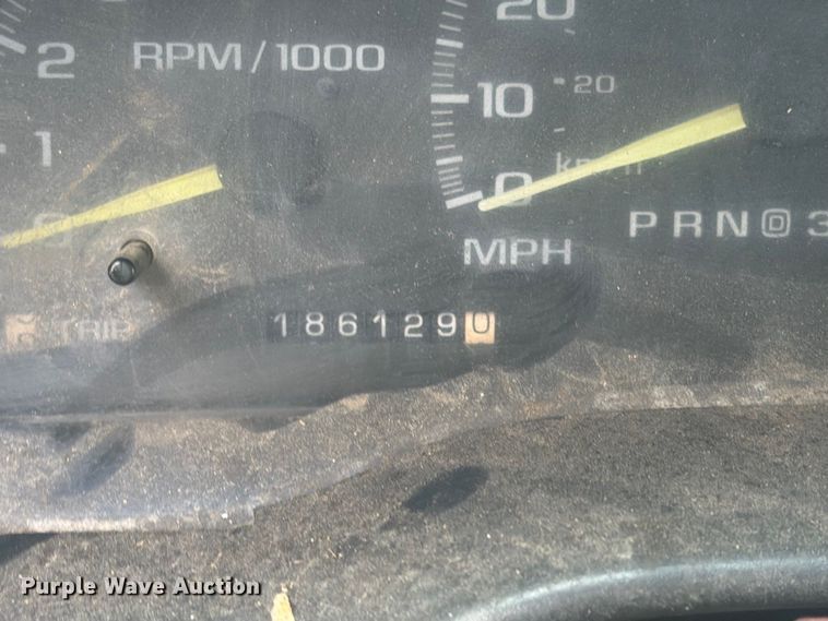 image for item DY3445 1999 Chevrolet K2500 Ext. Cab pickup truck
