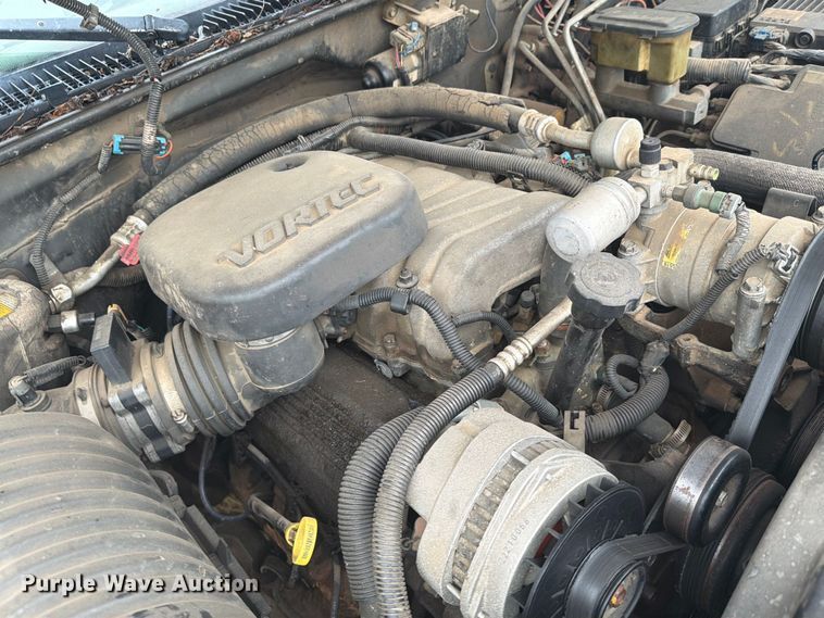 image for item DY3445 1999 Chevrolet K2500 Ext. Cab pickup truck