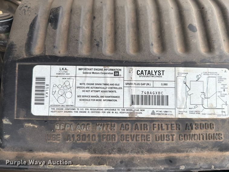 image for item DY3445 1999 Chevrolet K2500 Ext. Cab pickup truck