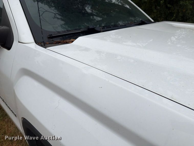 image for item DY3447 2014 GMC Sierra 1500 pickup truck