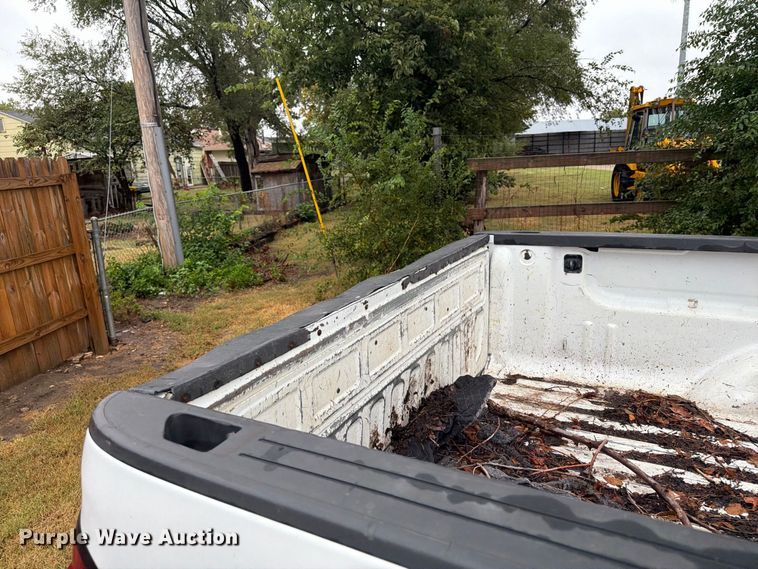 image for item DY3447 2014 GMC Sierra 1500 pickup truck