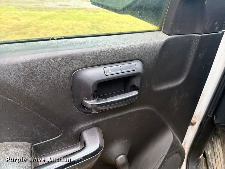 image for item DY3447 2014 GMC Sierra 1500 pickup truck