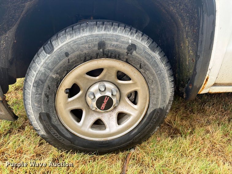 image for item DY3447 2014 GMC Sierra 1500 pickup truck