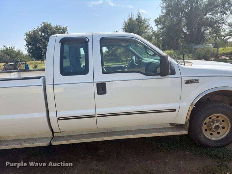 image for item DY3449 1999 Ford F250 Ext. Cab pickup truck