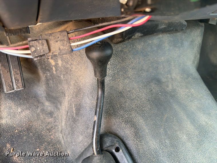 image for item DY3449 1999 Ford F250 Ext. Cab pickup truck