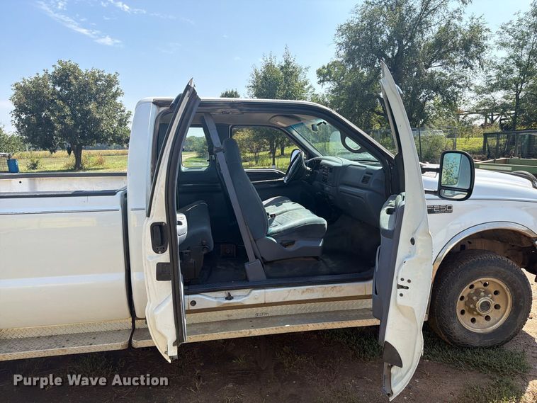 image for item DY3449 1999 Ford F250 Ext. Cab pickup truck