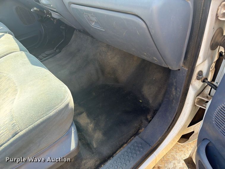 image for item DY3449 1999 Ford F250 Ext. Cab pickup truck