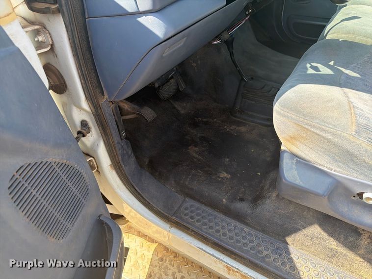 image for item DY3449 1999 Ford F250 Ext. Cab pickup truck