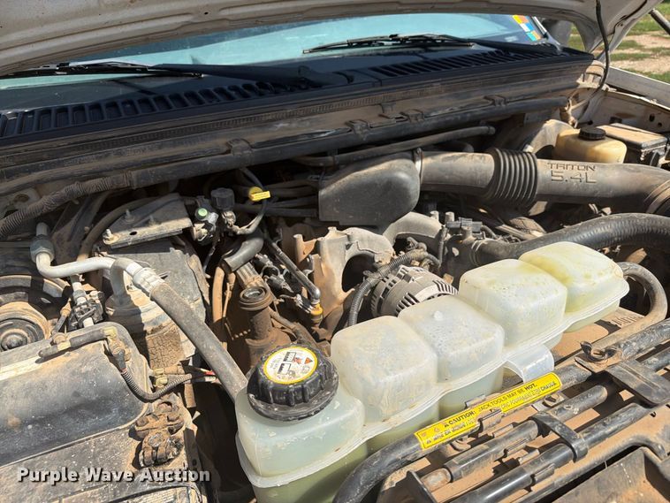 image for item DY3449 1999 Ford F250 Ext. Cab pickup truck