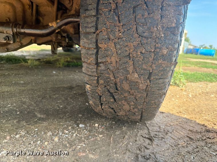 image for item DY3449 1999 Ford F250 Ext. Cab pickup truck