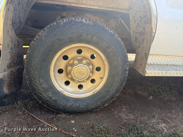 image for item DY3449 1999 Ford F250 Ext. Cab pickup truck