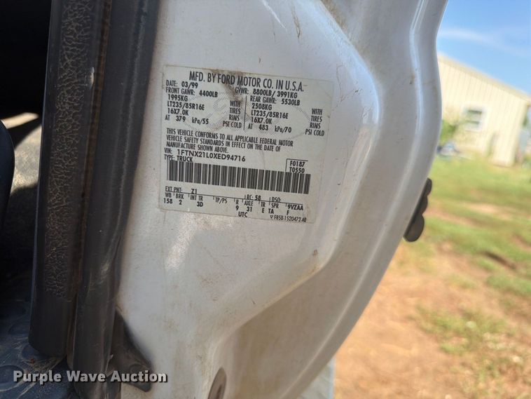 image for item DY3449 1999 Ford F250 Ext. Cab pickup truck