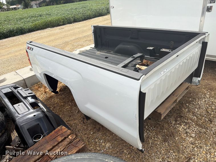 image for item DY3459 Chevrolet pickup truck bed