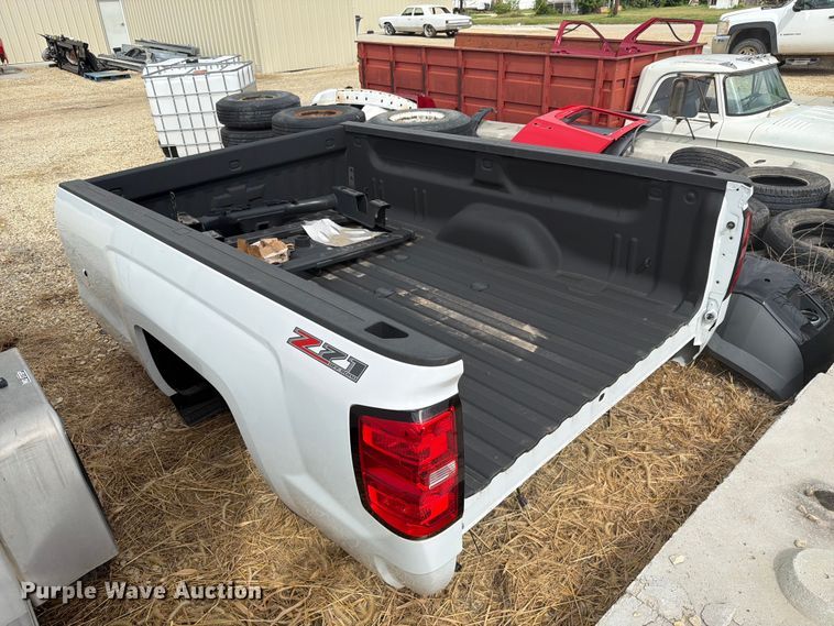 image for item DY3459 Chevrolet pickup truck bed