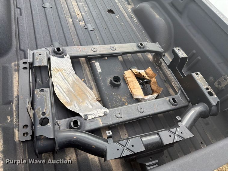 image for item DY3459 Chevrolet pickup truck bed