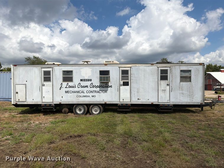 image for item DZ4823 1988 Star Mobile office trailer