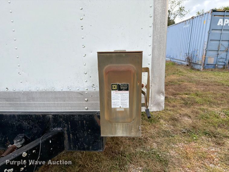 image for item DZ4823 1988 Star Mobile office trailer