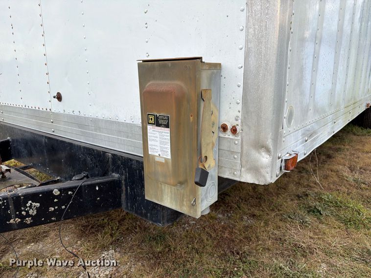 image for item DZ4823 1988 Star Mobile office trailer