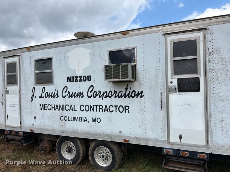 image for item DZ4823 1988 Star Mobile office trailer