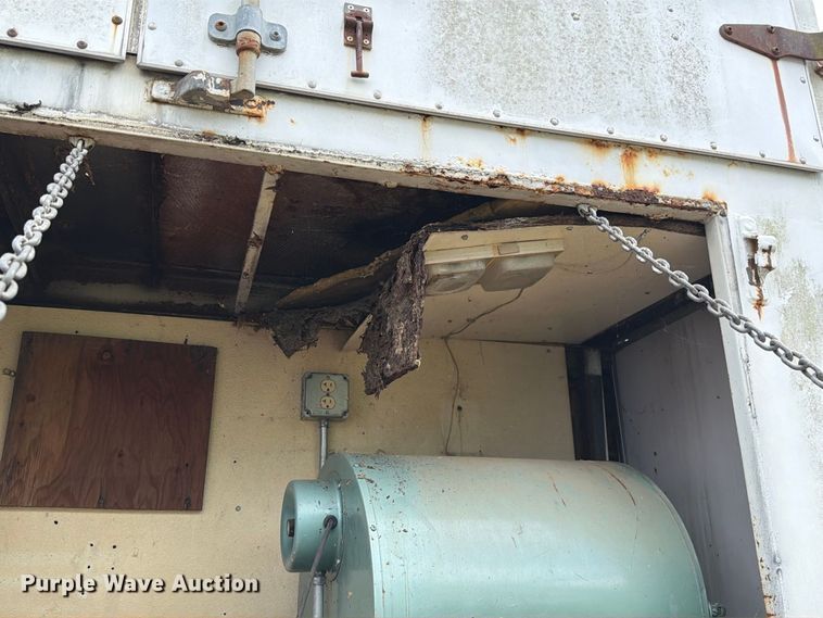image for item DZ4823 1988 Star Mobile office trailer