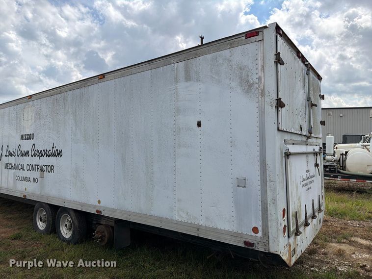 image for item DZ4823 1988 Star Mobile office trailer