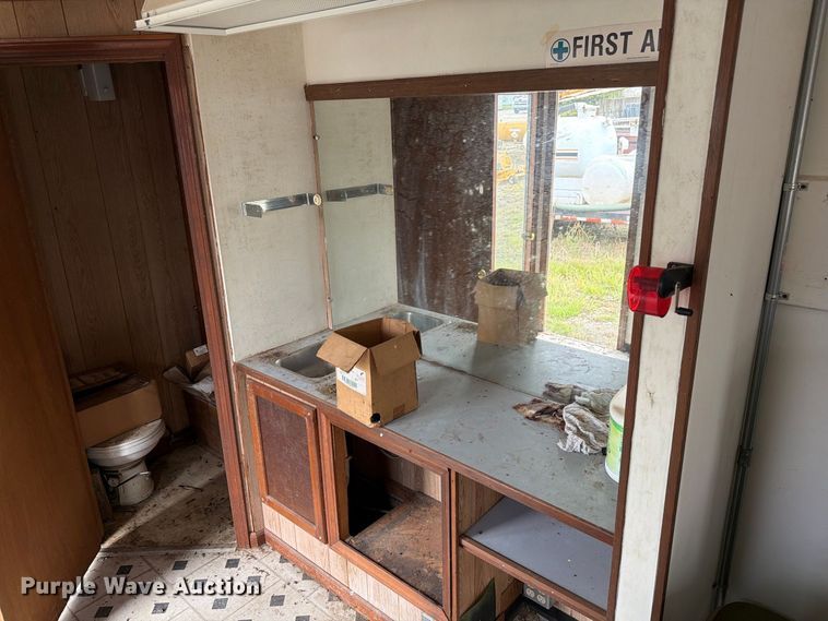 image for item DZ4823 1988 Star Mobile office trailer