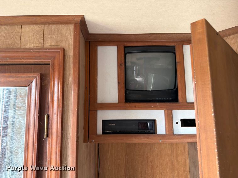 image for item DZ4823 1988 Star Mobile office trailer