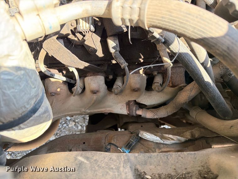 image for item DZ4843 2002 GMC Sierra 2500 Ext. Cab pickup truck