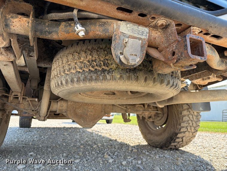 image for item DZ4843 2002 GMC Sierra 2500 Ext. Cab pickup truck