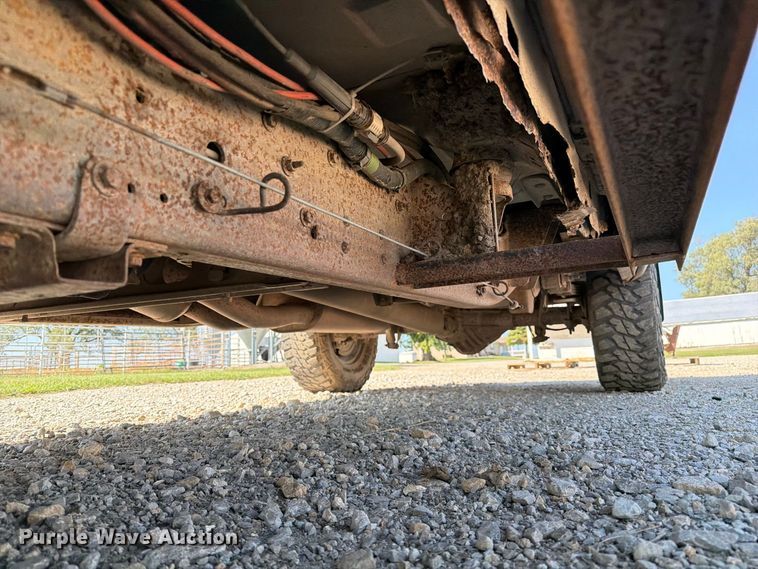 image for item DZ4843 2002 GMC Sierra 2500 Ext. Cab pickup truck