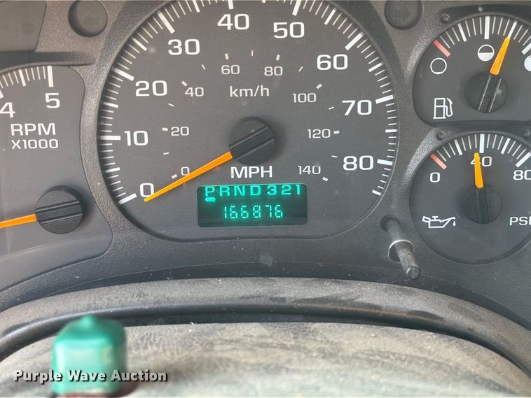image for item DZ4848 2006 Chevrolet C5500 dump flatbed truck