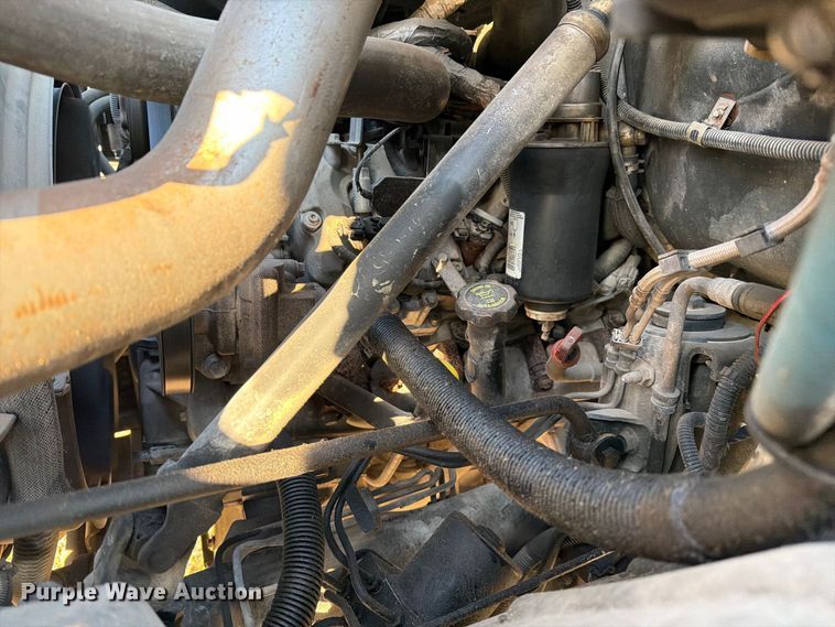 image for item DZ4848 2006 Chevrolet C5500 dump flatbed truck