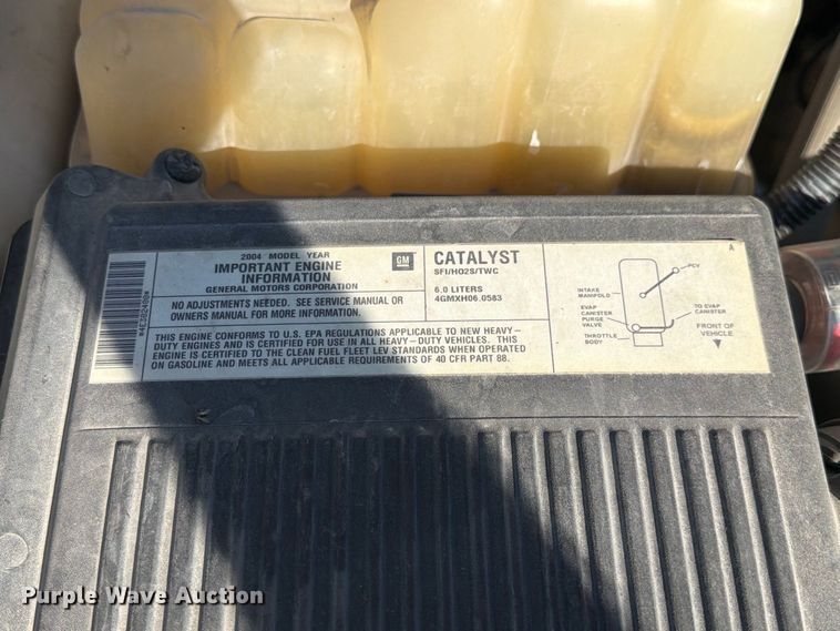 image for item DZ4849 2004 Chevrolet Silverado 3500 utility bed pickup truck