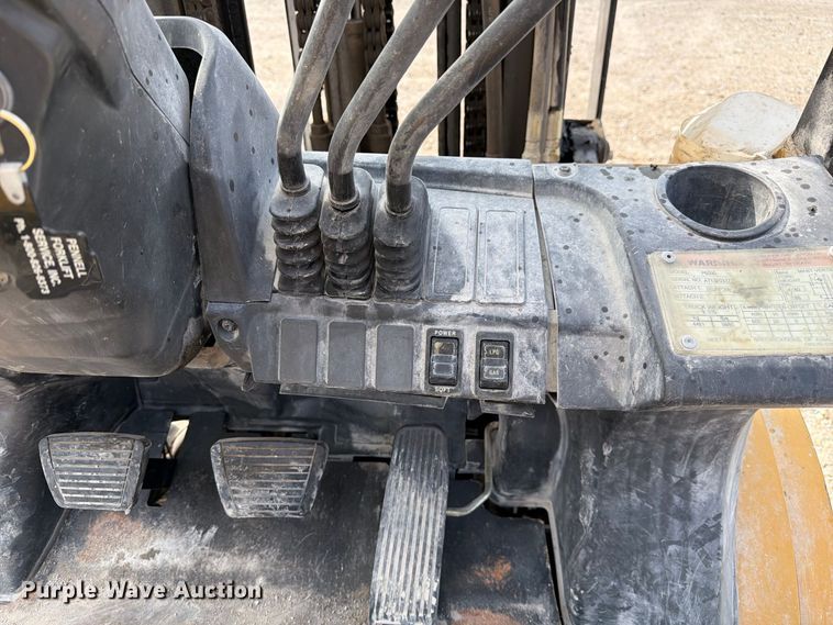 image for item DZ4856 Caterpillar P6000 forklift