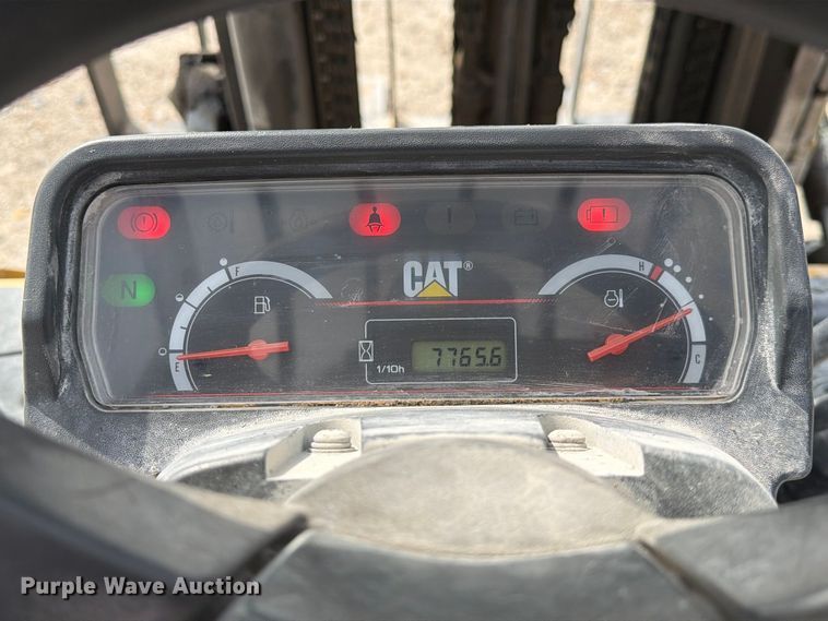image for item DZ4856 Caterpillar P6000 forklift