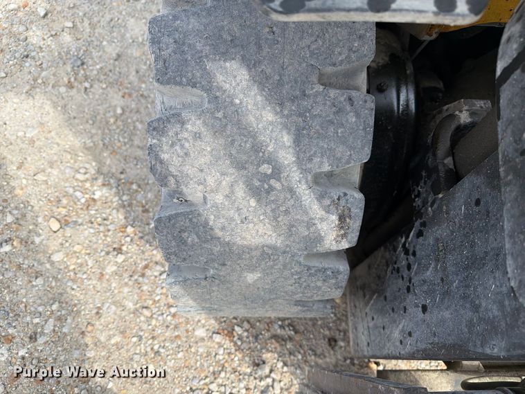 image for item DZ4856 Caterpillar P6000 forklift