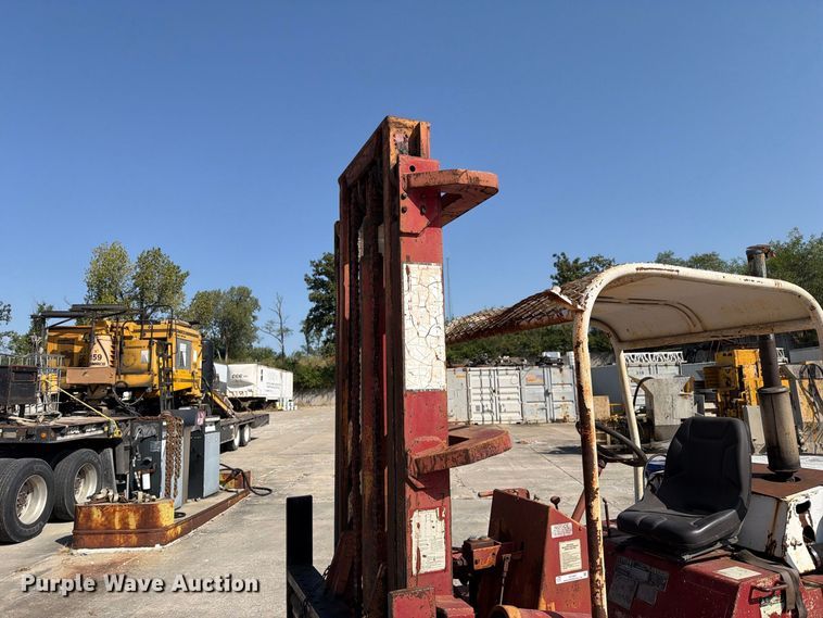 image for item DZ4867 1971 Taylor Y-12-WS forklift
