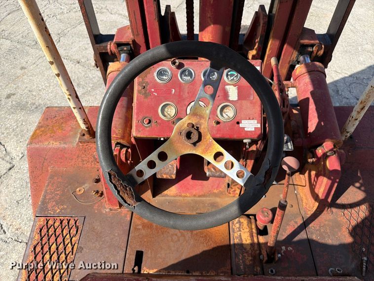 image for item DZ4867 1971 Taylor Y-12-WS forklift