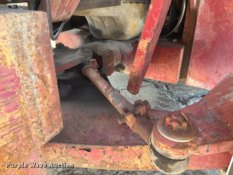 image for item DZ4867 1971 Taylor Y-12-WS forklift