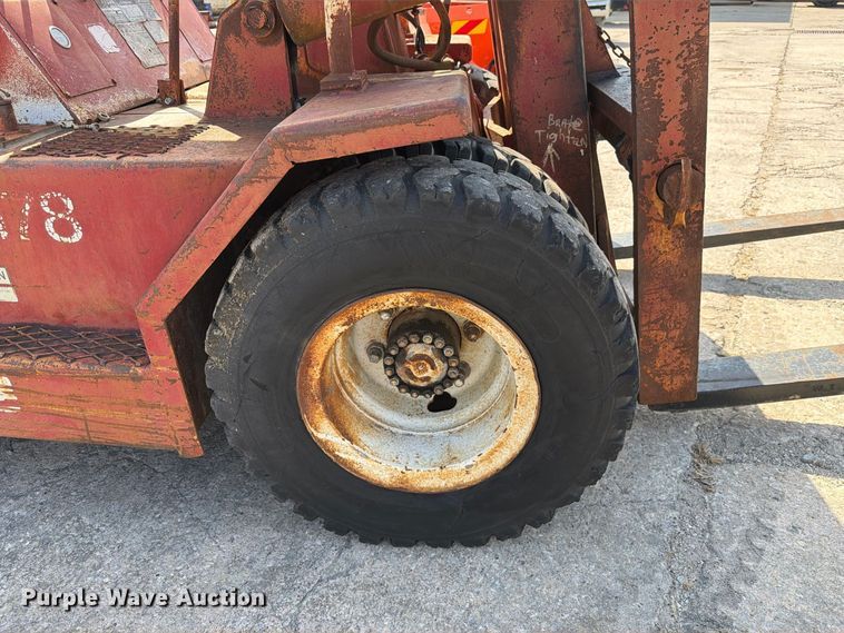 image for item DZ4867 1971 Taylor Y-12-WS forklift