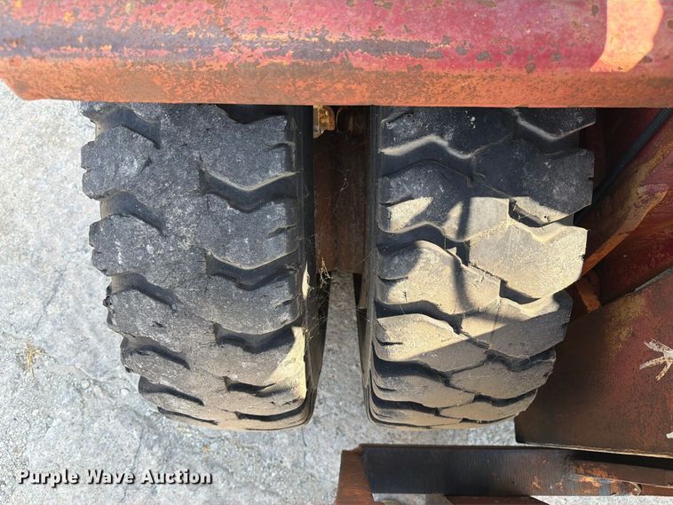 image for item DZ4867 1971 Taylor Y-12-WS forklift