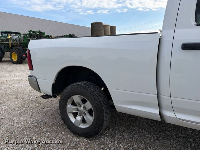 image for item DZ4895 2015 RAM 1500 Crew Cab pickup truck