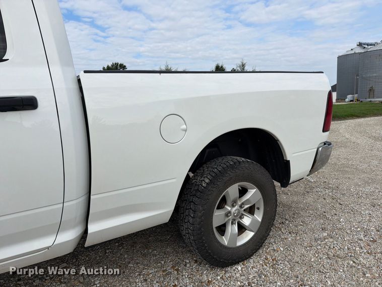 image for item DZ4895 2015 RAM 1500 Crew Cab pickup truck