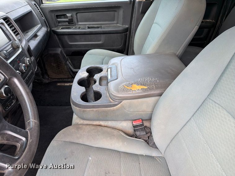 image for item DZ4895 2015 RAM 1500 Crew Cab pickup truck