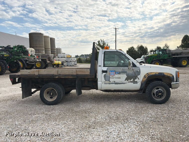 image for item DZ4896 1995 Chevrolet Cheyenne 3500 flatbed pickup truck
