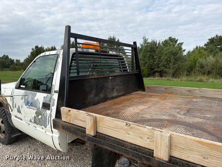 image for item DZ4896 1995 Chevrolet Cheyenne 3500 flatbed pickup truck
