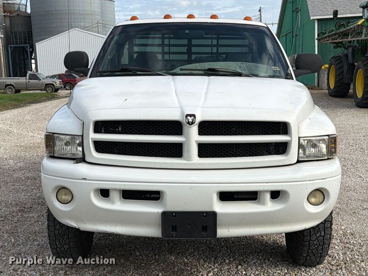 image for item DZ4897 1999 Dodge Ram 3500 flatbed pickup truck