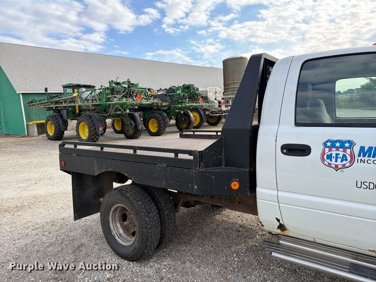 image for item DZ4897 1999 Dodge Ram 3500 flatbed pickup truck
