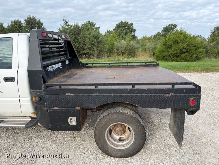 image for item DZ4897 1999 Dodge Ram 3500 flatbed pickup truck